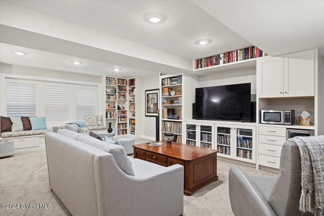 Building Photo - 64 North Ln