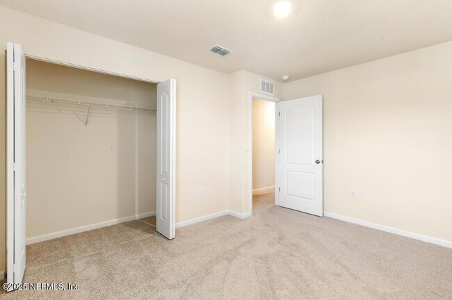Building Photo - 170 Pasadena Dr