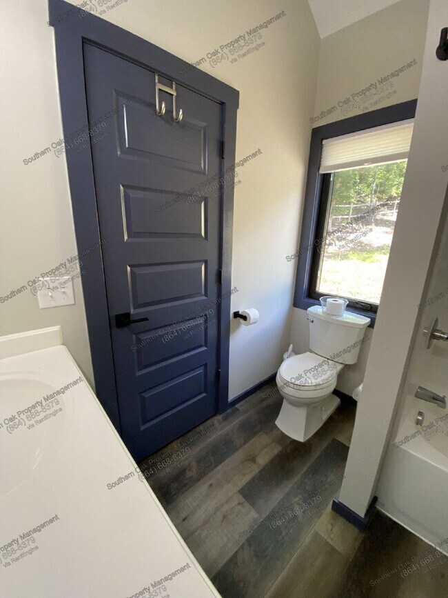 Building Photo - 540 Doe Run