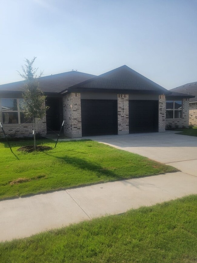 Building Photo - 1265 Lehmann Dr