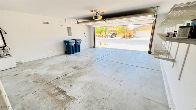 Building Photo - 3846 Waynesvill St