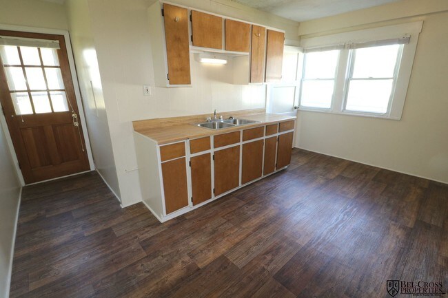 Building Photo - 2 br, 1 bath House - 15 Garrison Street