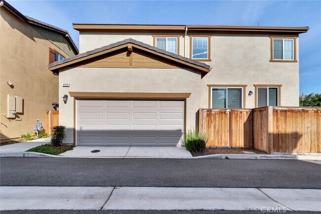 Building Photo - 4959 Camarillo Ln