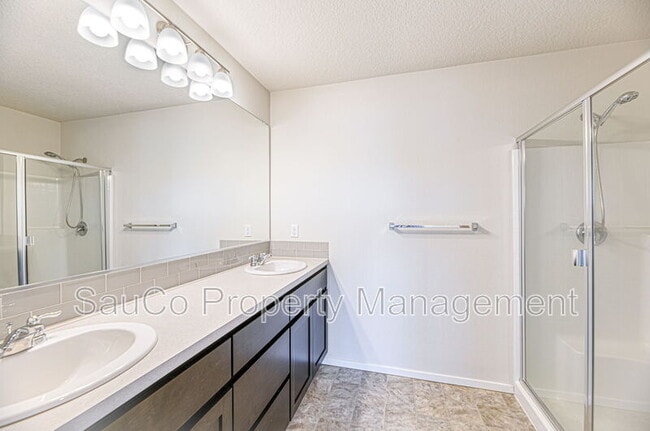 Building Photo - 17291 NW Shackelford Rd