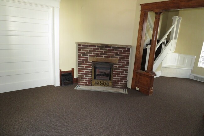 Building Photo - 424 Kirn Ave