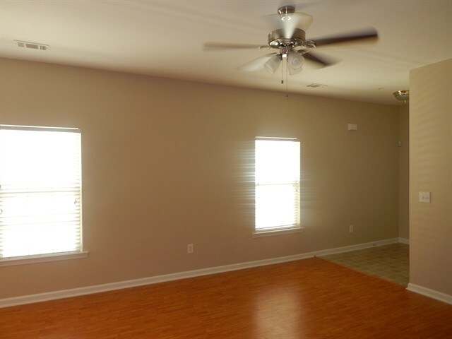 Building Photo - 2131 Appaloosa Way