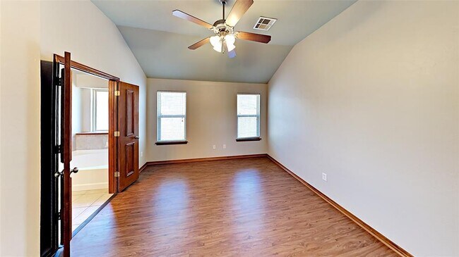 Building Photo - 2909 Short Stop Way