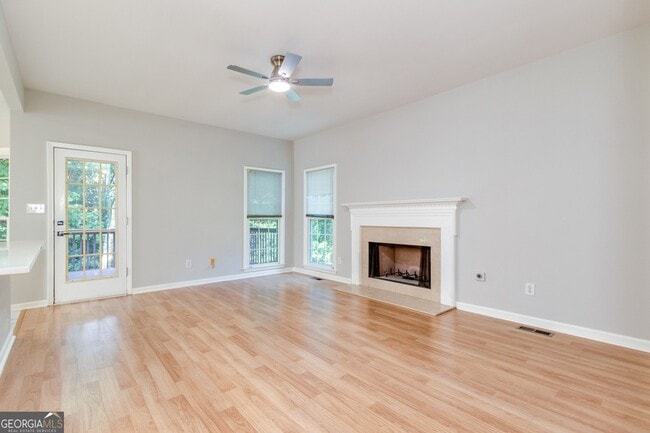 Building Photo - 3418 Rose Arbor Ct