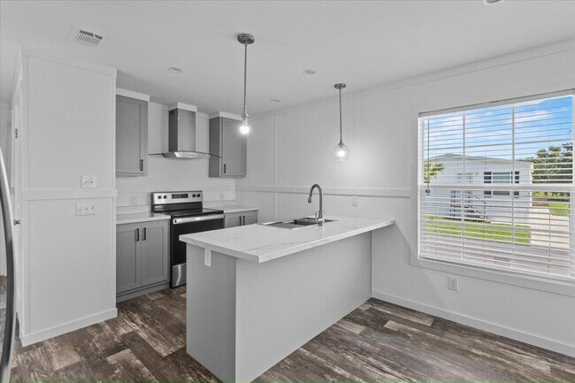 Building Photo - 16831 Oak Leaf Ct