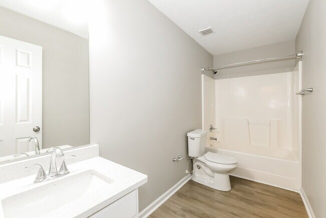 Building Photo - 1060 Navaho Trail