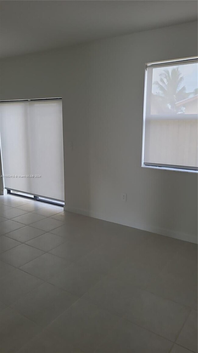 Building Photo - 28672 SW 134th Ct