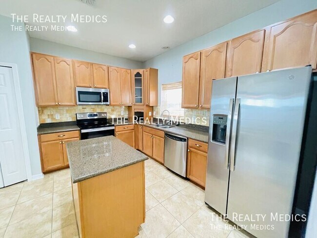 Building Photo - 2901 Wild Tamarind Blvd