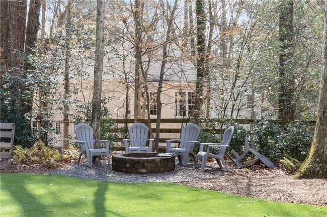 Building Photo - 5638 Glenrich Dr