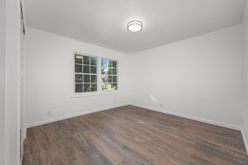 Building Photo - 2178 N Ranch Rd