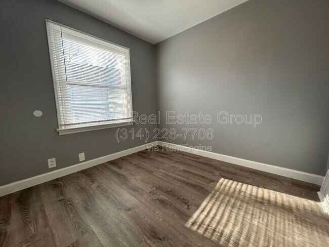 Building Photo - 8306 Whitewater Dr