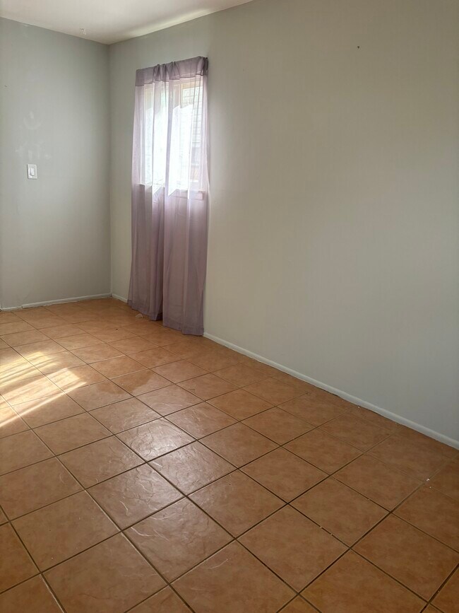 Building Photo - 249 Arlene St