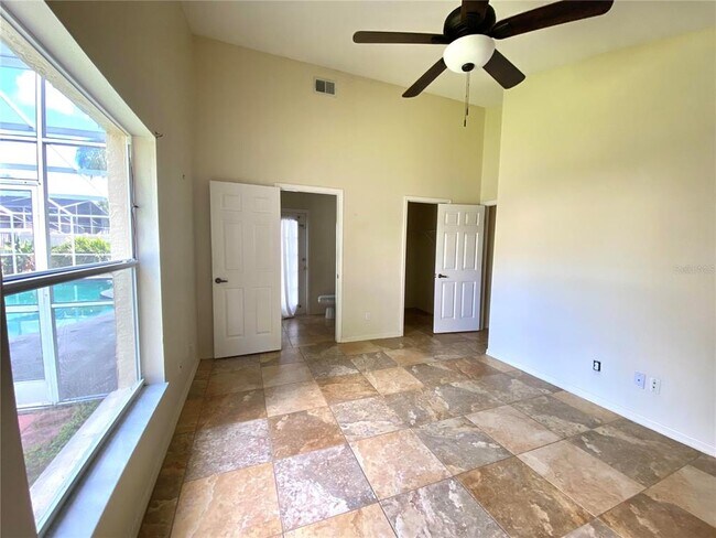 Building Photo - 9420 Bluebird Dr