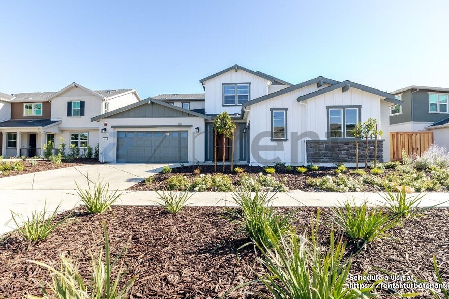 Primary Photo - 443 Royal Nat'l Rd