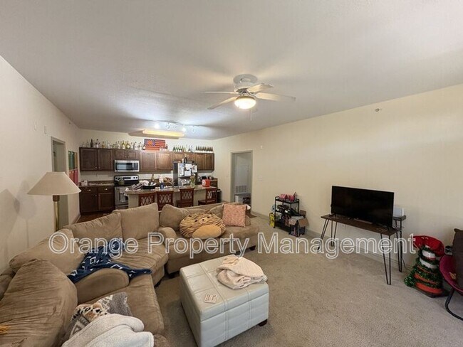 Building Photo - 203 Kelly Rd