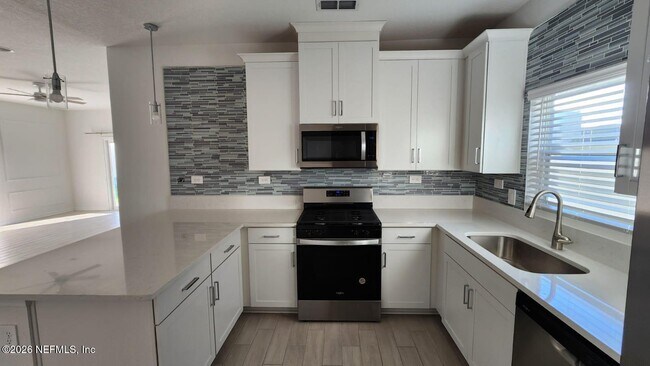 Building Photo - 97 Carbonell Pl