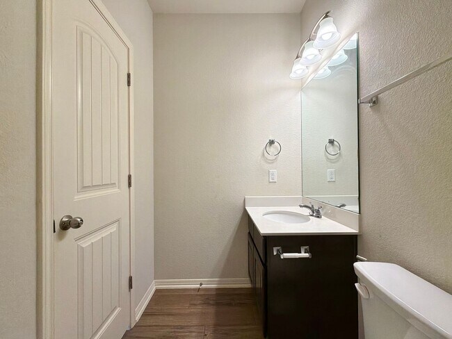 Building Photo - 877 Centerra Hills Cir
