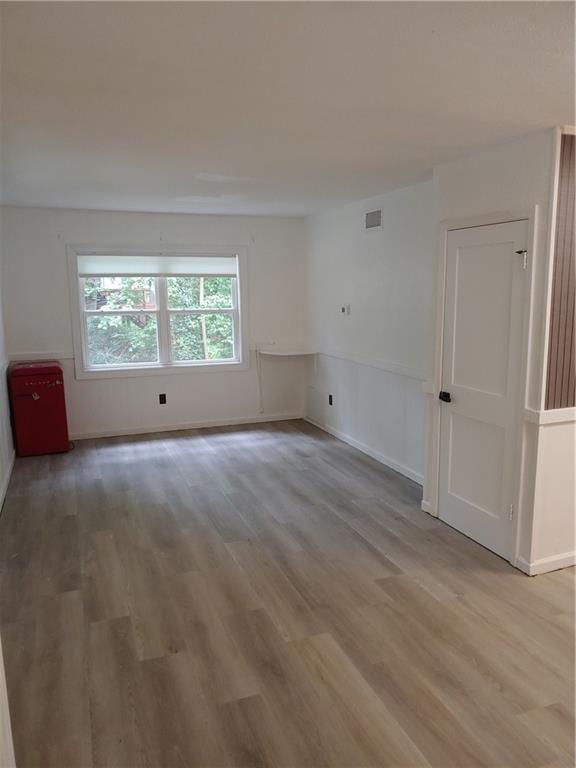 Building Photo - 1450 Shadowbrook Dr