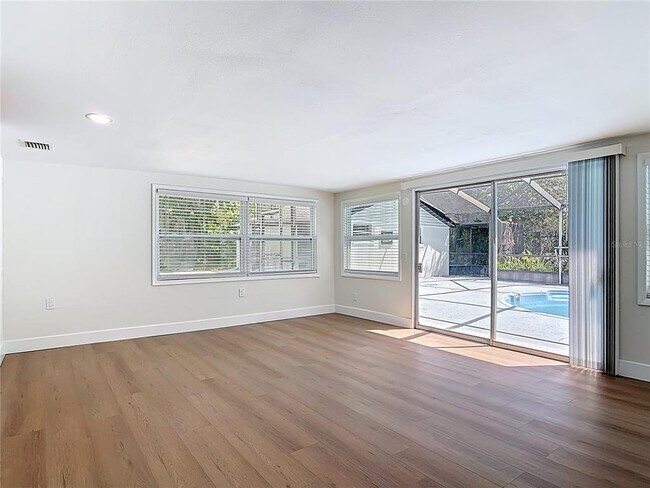 Building Photo - 1415 Frances Dr