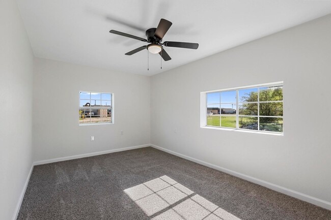 Building Photo - BEAUTIFUL- UPDATED 3 bedroom 1 Bath in Cleburne!