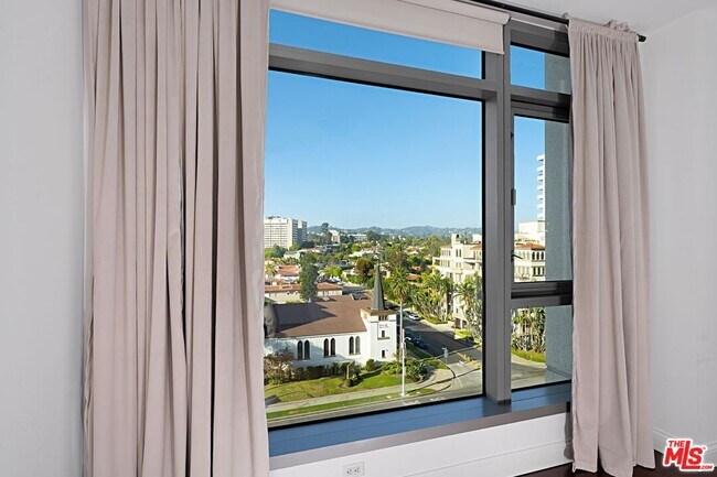 Building Photo - 10800 Wilshire Blvd
