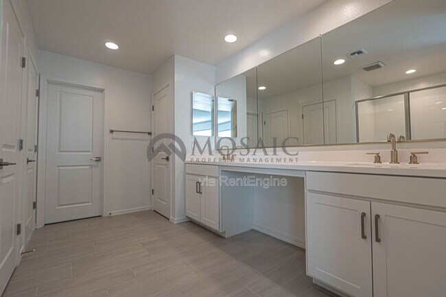 Building Photo - 6264 S Emery