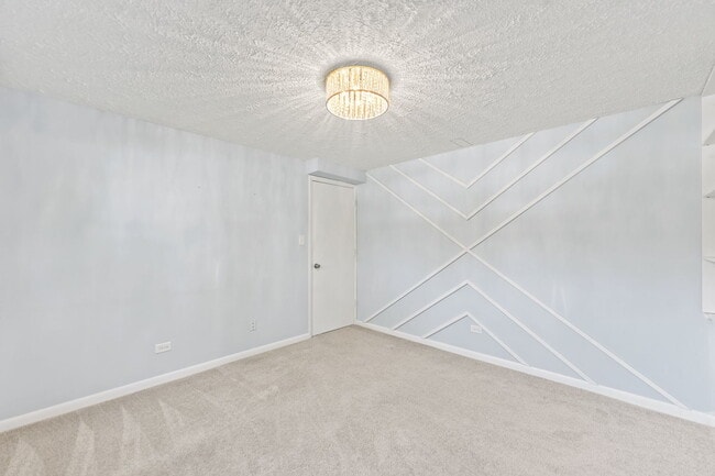 Building Photo - 147 Majestic Dr