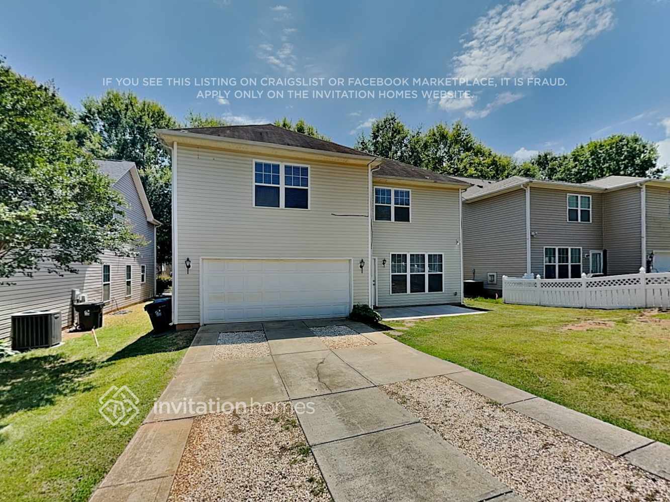 Building Photo - 15604 Carrington Ridge Dr
