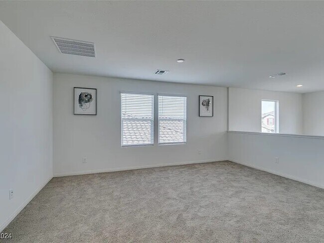 Building Photo - 6985 Solano Cyn Ave