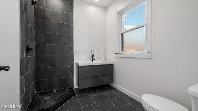 Building Photo - 7640 Kercheval Ave