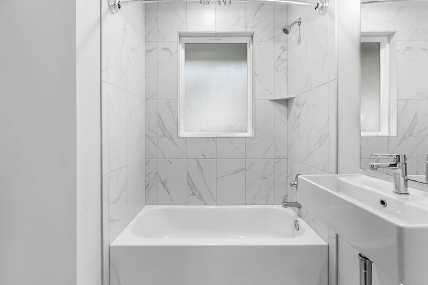 Building Photo - 4105 Adams St