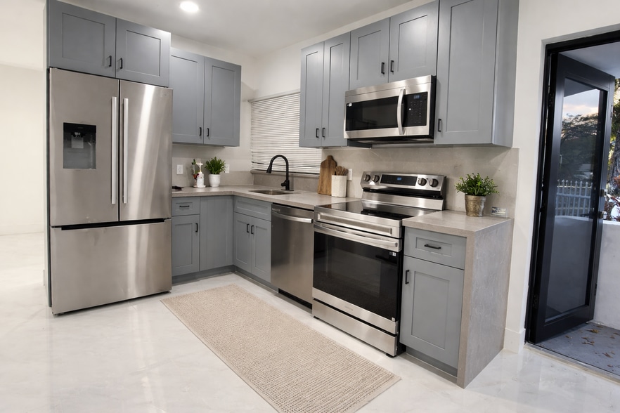 Building Photo - 4717 NW 11th Ave