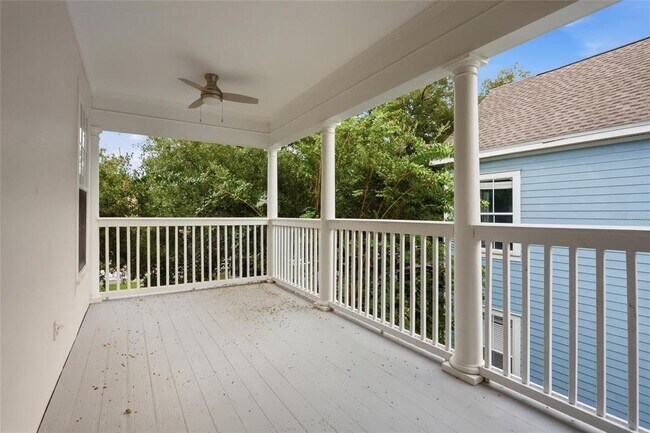 Building Photo - 912 Waterside Dr