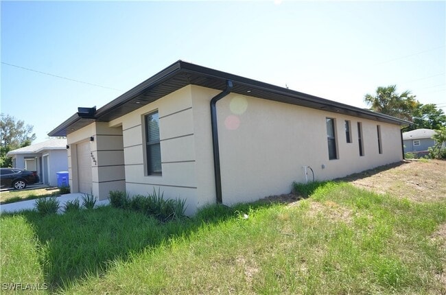 Building Photo - 2132 Barker Blvd