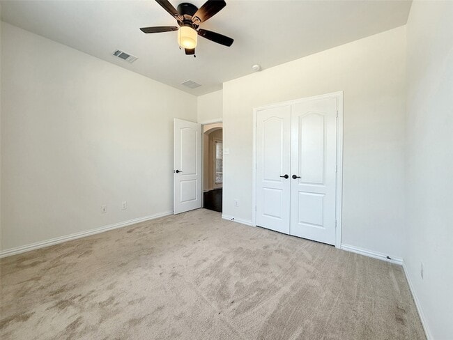 Building Photo - 2064 Barx Dr