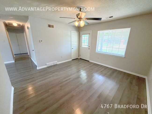 Building Photo - 4767 Bradford Dr