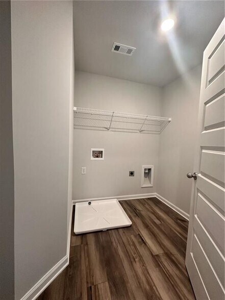 Building Photo - 454 Sterling Creek Wy