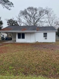 Building Photo - 396 Sunset Dr