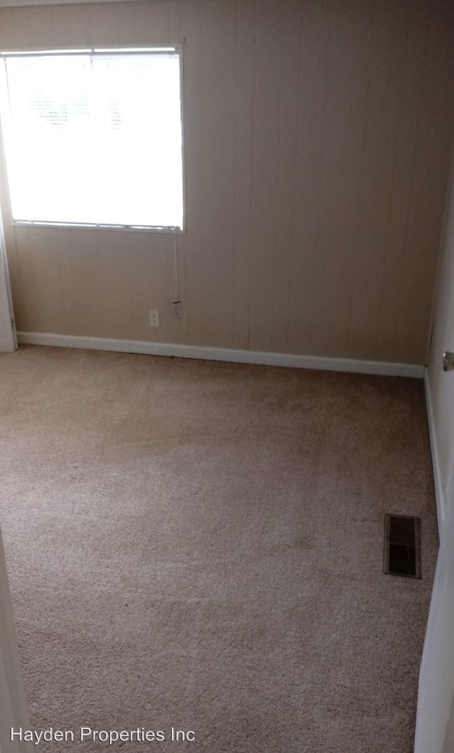 Building Photo - 3 br, 1.5 bath House - 209 F McQueen St