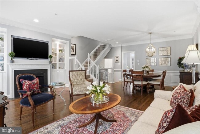 Building Photo - 308 S Fayette St