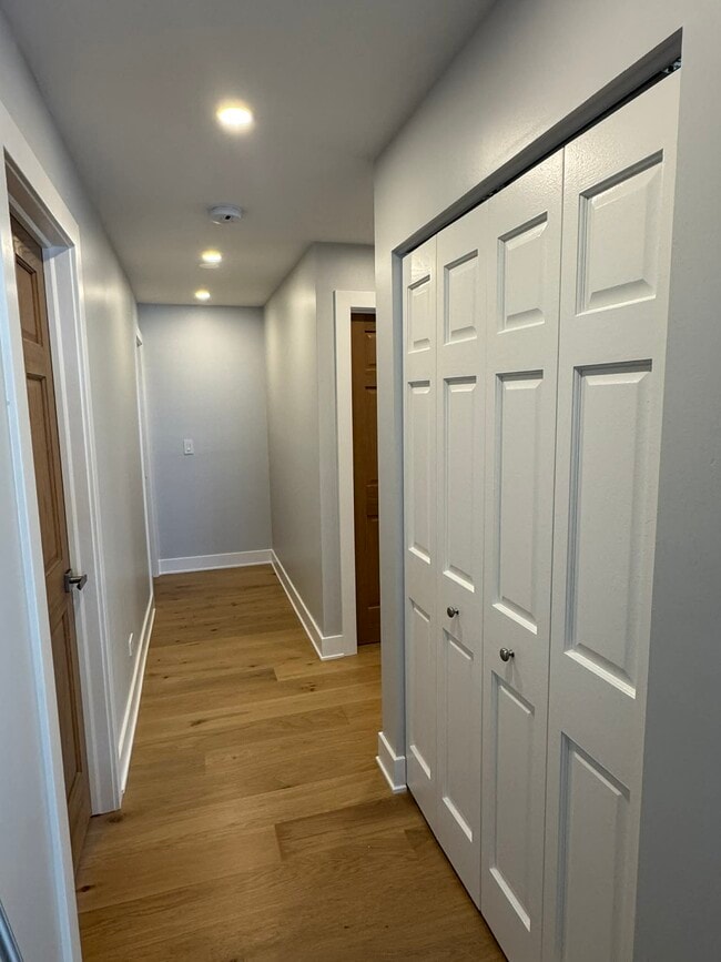 Building Photo - 2635 Loren Ln