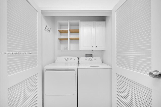 Building Photo - 7483 SW 82nd St