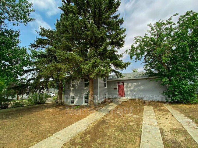 Building Photo - 1203 E Canby St