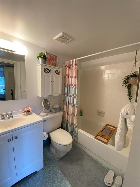 Building Photo - 5821 Washington St