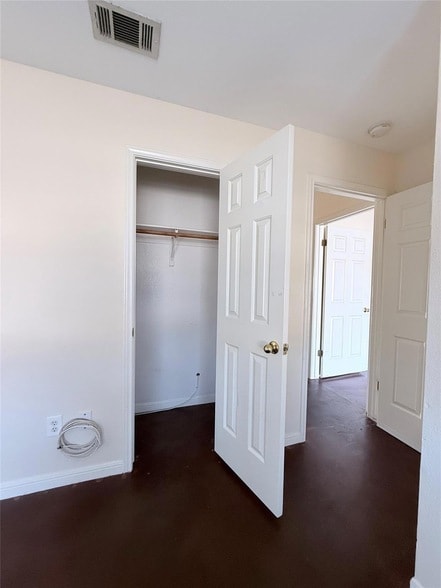 Building Photo - 8621 Talyne Chaise Cir