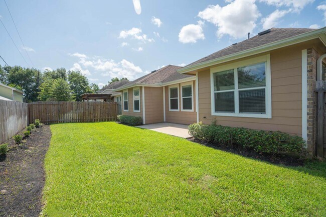 Building Photo - 21719 Tinsley Trails